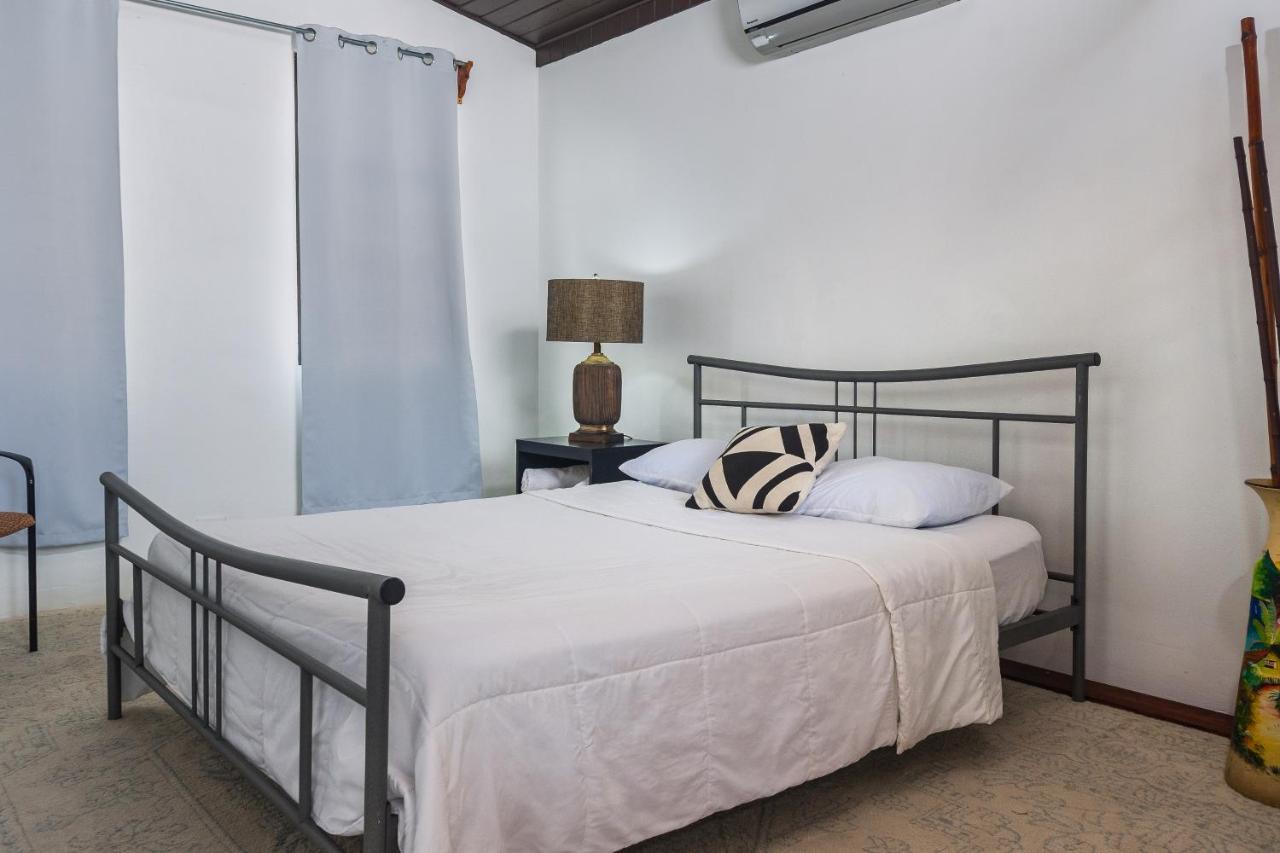 Hotel Canas Bagian luar foto